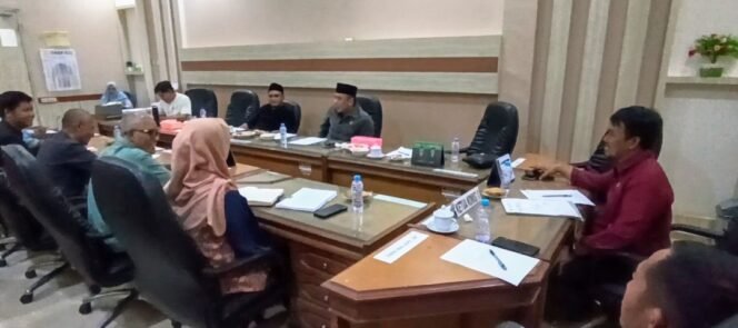 
					Komisi Dua DPRD Minta Perumdam Waemami Susul Bantuan Intake Yang Tertahan