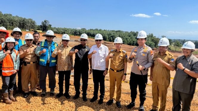 
					Kunjungan Wamenaker RI di Pomalaa Tegaskan Peran Strategis PT Vale dalam Membangun Industri Pertambangan yang Inklusif, Berkelanjutan, dan Patuh Regulasi