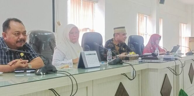
					Pembahasan KEB Tarengge Kian Menarik, Anggota Dewan Beda Visi