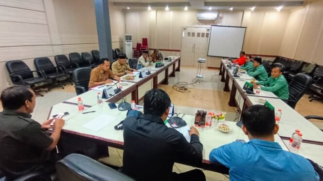 
					Tak Punya Sertifikat Pensiun, Ngaku Eks Karyawan PT Vale Nuntut Gaji Pensiun. PT Vale: Silahkan Setor Sertifikat Pensiunnya Kami Bayarkan