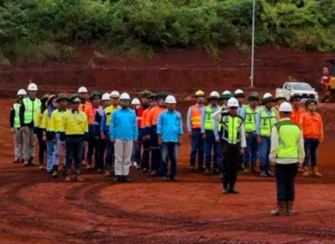 
					Peringati HUT RI Ke – 80 PT Vale Serahkan Empat Unit Kendaraan Pengangkut Sampah Untuk Pemkab Kolaka