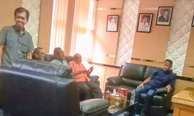 
					Aliansi Masyarakat Luwu Timur Datangi Ketua Banggar, Pertanyakan Betulkah Renovasi Rujab Bupati Tidak Dibahas Tapi Muncul Di APBD Perubahan