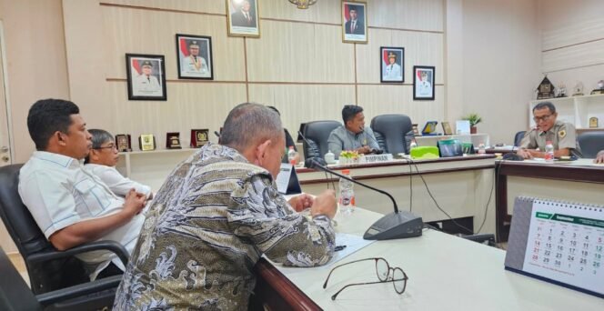 
					Untuk Kepentingan Rakyat Komisi I Minta Dinas Transmigrasi Lutim Bantu Tuntaskan Sengketa Lahan Mahalona