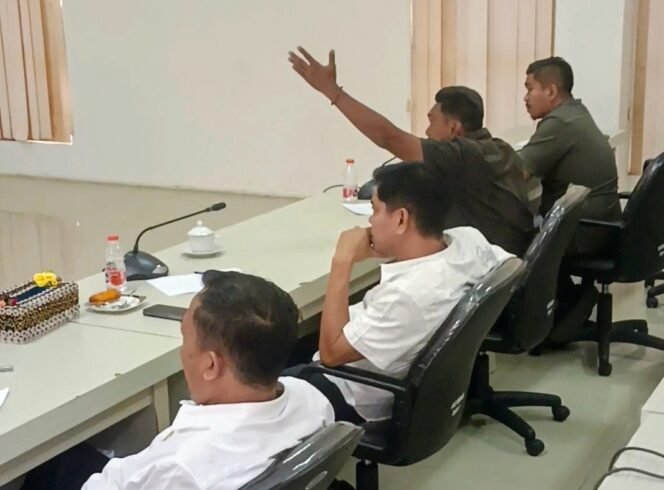 
					RDP Soal Sarpras Kelapa Sawit, Pemerintah Jangan Mempersulit Petani. Begini Kesimpulannya 