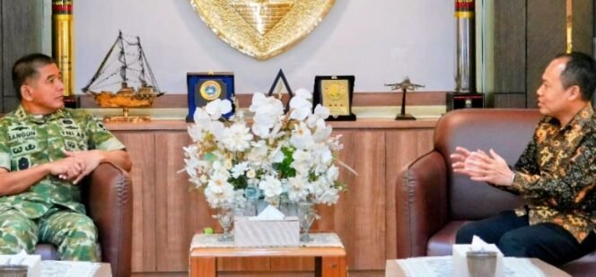 
					Ekonomi Global Sedang Tidak Baik, Untuk Keberlangsungan Investasi, PT Vale Bangun Komunikasi Dengan Panglima Kodam XIV Hasanuddin