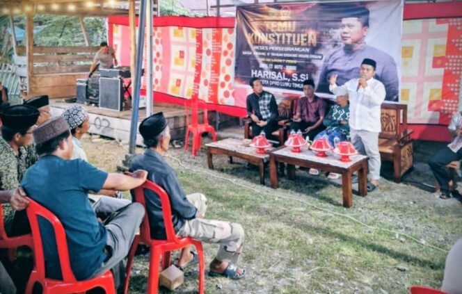 
					Di Reses Anggota Dewan Harisal, Warga Minta Pemeliharaan Jalan Utama Hingga Penerangan Lampu Jalan