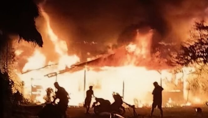 
					Kebakaran Di Desa Libukang Mandiri Hanguskan Rumah Pendeta