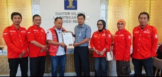 
					Dapat SKT, PGR Sulsel Siapkan Berkas Menuju Badan Hukum Partai 