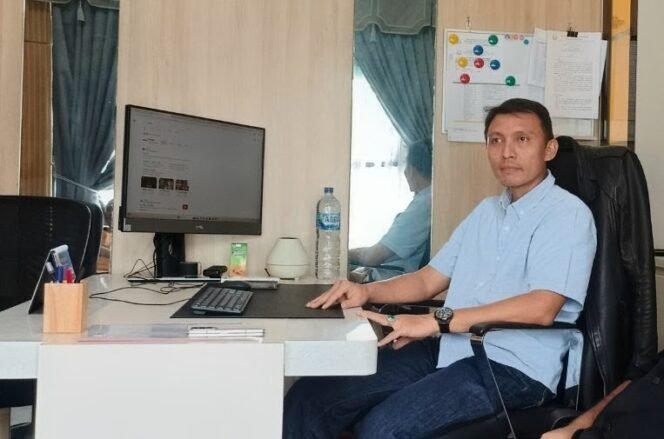 
					Erwin Sandi Dan Armin Jafar Penuhi Panggilan Kejari Lutim Diperiksa Terkait Ambulan CSR