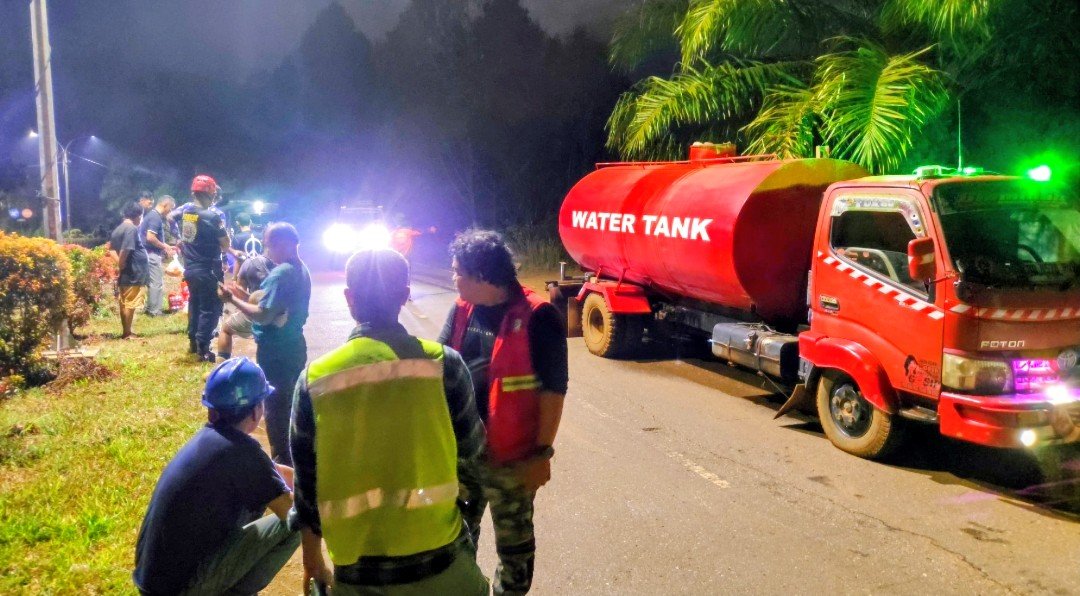 Bantu Pemadaman Karhutla di Malili, PT PUL kerahkan Armada Taktis Persediaan Air